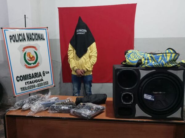 Asaltante fue aprehendido en flagrancia por la policía en Itauguá - Policiales - ABC Color