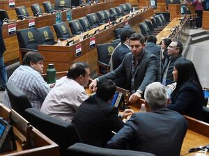 Cartistas y aliados frenan el juicio político a Miguel Godoy - Política - ABC Color