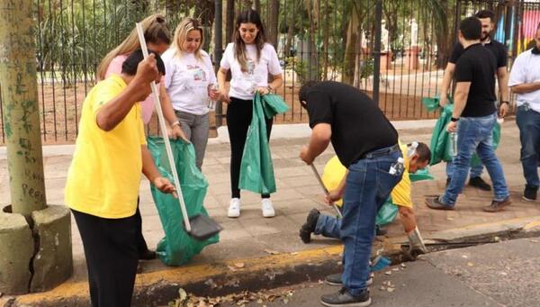 Senatur lanzó campaña Buen Anfitrión en el Centro Histórico