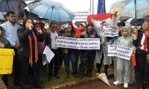 Se movilizan contra Plan de Transformación Educativa