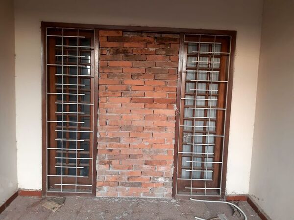 Denuncian inseguridad en aumento en el barrio Sajonia: roban hasta puertas, rejas y portones - Policiales - ABC Color
