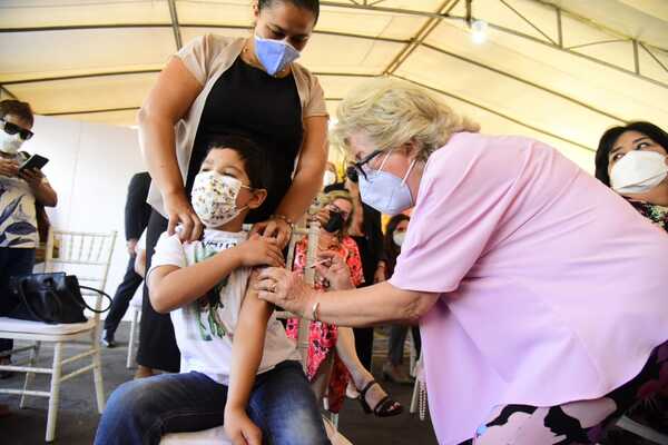 Vacunación anticovid-19 registra importante avance en Alto Paraná | 1000 Noticias