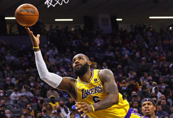 LeBron inicia su año 20 en la NBA - El Independiente