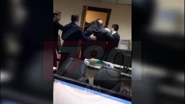 Pelea en Tribunales: Abogados se fueron a las manos en plena audiencia - Megacadena — Últimas Noticias de Paraguay