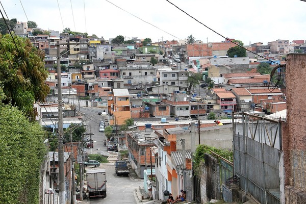 El retorno del hambre centra la campaña presidencial en Brasil - Revista PLUS