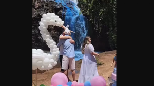 Brasil: pareja tiñó de azul una cascada para revelar sexo de su bebé - Unicanal