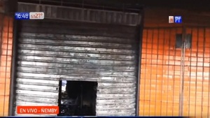 Dos locales comerciales ardieron en Ñemby | Noticias Paraguay