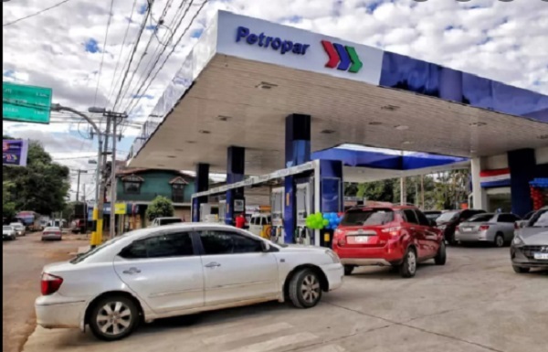 Petropar reduce precio de combustibles, pero solo en siete surtidores