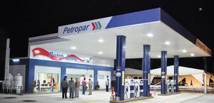 Petropar anuncia combustible más barato desde mañana