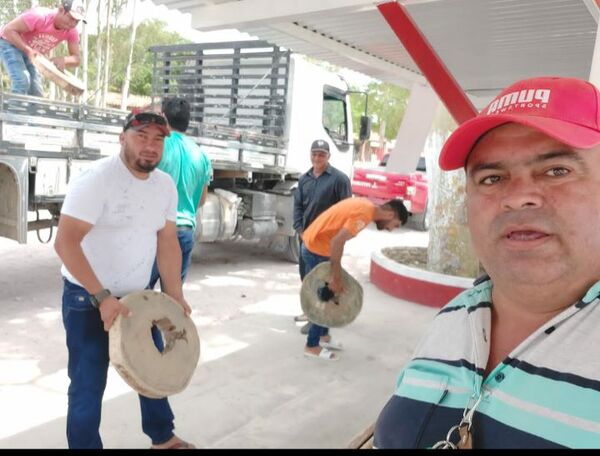 Intendente y municipalidad de Puerto Casado acumulan millonaria deuda con la Ande - Nacionales - ABC Color