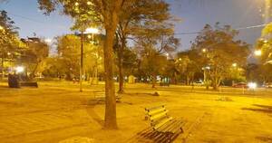 La Nación / Ande repone lumínica en la Plaza Independencia como parte de los trabajos de revitalización