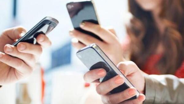 Joven relata como les robaron sus celulares