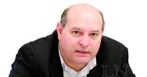 La Nación / “Estamos caminando sobre la cornisa”, afirma ex ministro