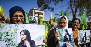 La Nación / Irán: Mahsa Amini murió tras recibir un “violento golpe en la cabeza”, afirman