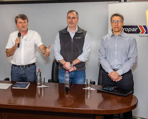Diario HOY | Gobierno reduce precio de combustible tras descubrirse rebaja a YPF-Bolivia