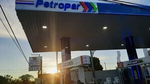 En octubre bajarían los precios de combustibles en todas las estaciones con emblema Petropar | OnLivePy