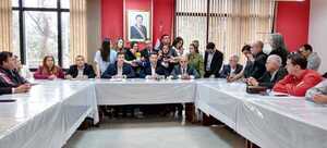 Honor Colorado anuncia que acompañará juicio político a Godoy - trece
