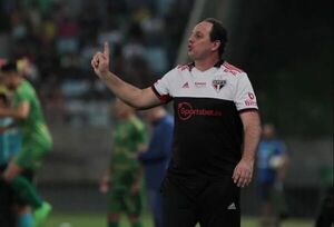 Diario HOY | Ceni, exportero goleador, acaricia primer título como entrenador de Sao Paulo