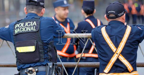 La Nación / Detienen a dos policías por robo de 2.500 municiones de la Comandancia