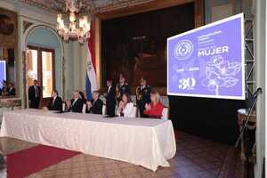 Línea 137 renueva su servicio para garantizar seguridad de mujeres víctimas de violencia - .::Agencia IP::.
