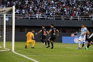 Guaireña-Olimpia en Ciudad del Este: 3 mil entradas vendidas - Olimpia - ABC Color