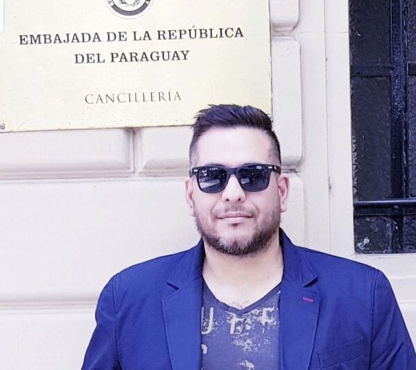 Diputados aprueban renuncia del defensor de Pueblo Miguel Godoy - Política - ABC Color