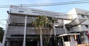 La Nación / “No importa tu antigüedad, si no te alineás, te sacan”, afirma funcionaria desvinculada del SNPP