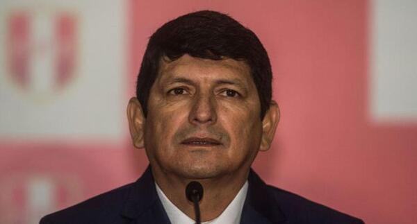 Diario HOY | Abren investigación por corrupción contra jefe del fútbol peruano