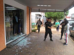 Por octava vez roban en un comercio del microcentro encarnaceno - Policiales - ABC Color