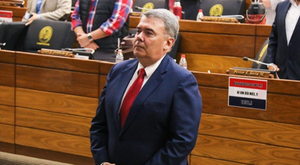 Nuevo Defensor asume y anuncia auditoría - Noticiero Paraguay