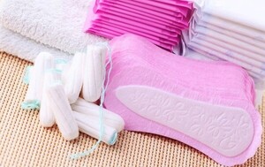 Diputados sancionan provisión gratuita de kits de gestión menstrual - Unicanal