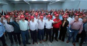 La Nación / Militares y oficiales retirados se suman al equipo de agentes electorales de Honor Colorado
