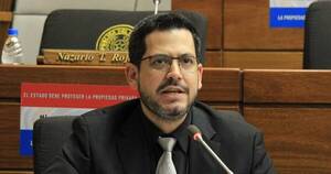 La Nación / Latorre exige la inmediata destitución de Denis Lichi, por manejos irregulares