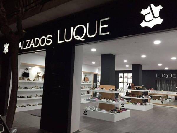 Crónica / Imputaron a un "cienpiés": se llevó 40 pares de zapatos, ndajeko