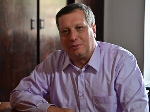 Piden a Édgar a Acosta no declinar su precandidatura a la Gobernación de Central - ADN Digital
