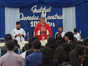 Escuela Teniente José María Fariña de Caacupé festejó 103 años de vida institucional - Nacionales - ABC Color