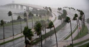 La Nación / El huracán Ian tocó tierra la tarde de ayer en Florida
