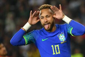 Neymar está a dos goles del récord de Pelé en la selección brasileña - Fútbol Internacional - ABC Color