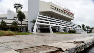 Entorno de Aeropuerto, en pésimo estado a horas de Juegos Odesur