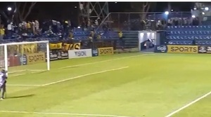Una vez más el fútbol se vio apañado por la violencia | 1000 Noticias