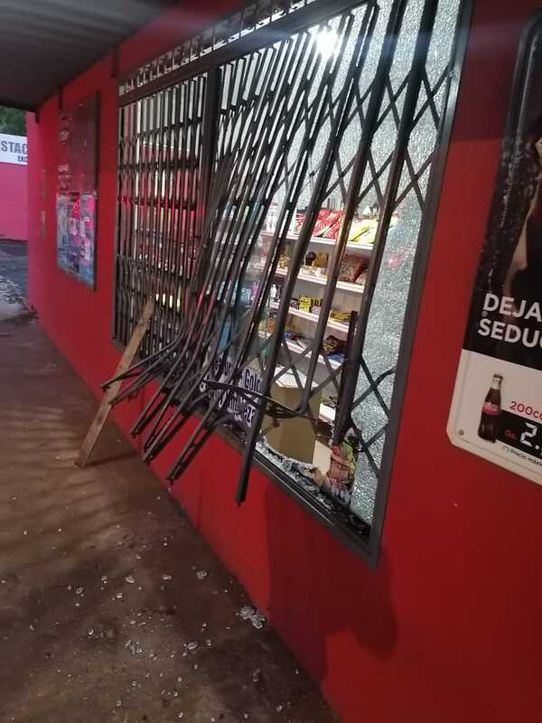 Delincuentes hurtan en un comercio en B° Santa María de Encarnación