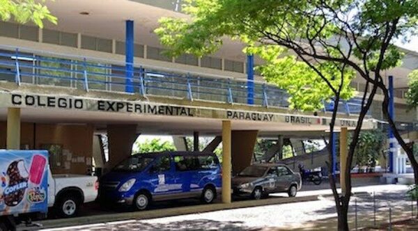 Suspenden clases en un colegio de Asunción tras supuesta amenaza de tiroteo - Radio Imperio