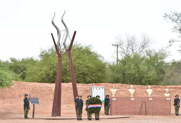 Homenajean a quienes defendieron el suelo chaqueño, al cumplirse 90 años de la Victoria de Boquerón - .::Agencia IP::.