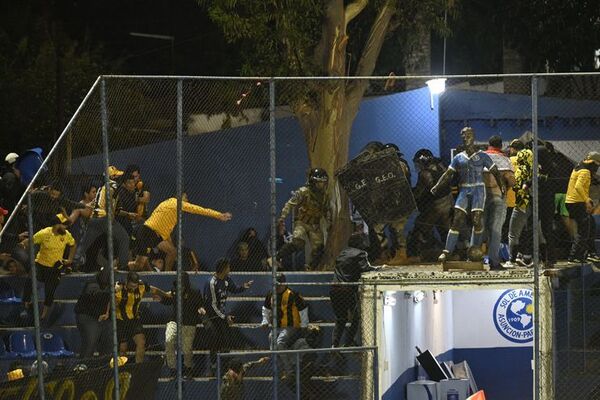 No descartan que barras de Olimpia se hayan filtrado entre los de Guaraní, anoche