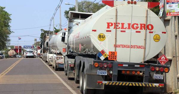La Nación / Petropar priorizó visión comercial y arriesgó abastecimiento local, señala economista