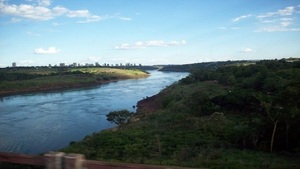 Hallan un cadáver de un brasileño en el río Paraná | Noticias Paraguay