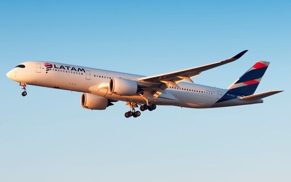 Anuncian vuelos diarios a Santiago de Chile y proyecto de incentivo a viajes aéreos domésticos - MarketData