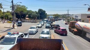 Camioneros calientan motores para “sitiar” Asunción este sábado - Nacionales - ABC Color