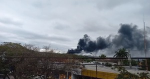 Incendio de gran magnitud en edificio de la Justicia Electoral - Unicanal