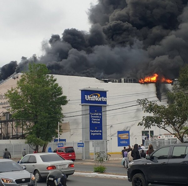 Incendio en el TSJE: Bomberos declaran emergencia general - El Independiente